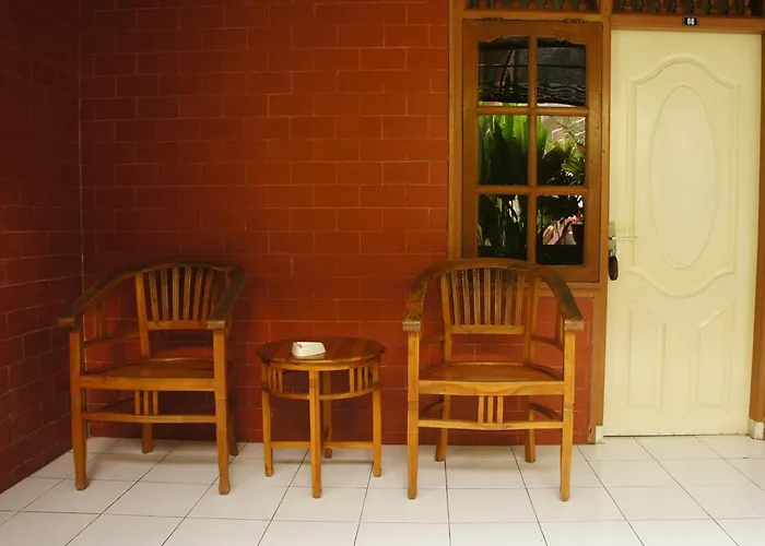 Konukevi Waringin 3*